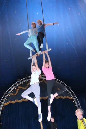 circus04.jpg